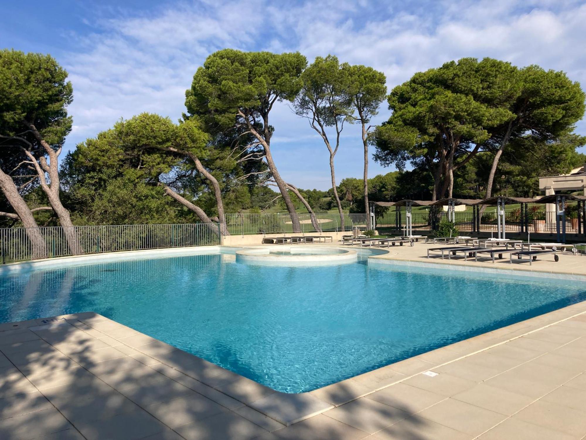 La Perle Du Golf -Magnifique Vue Clim Linge Golf Saumane 6P Piscine Tennis Экстерьер фото